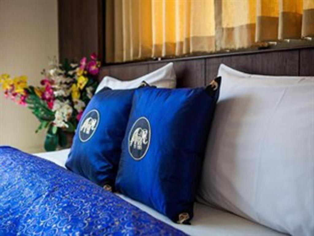 Triple Rund Place Hotel Patong Kültér fotó
