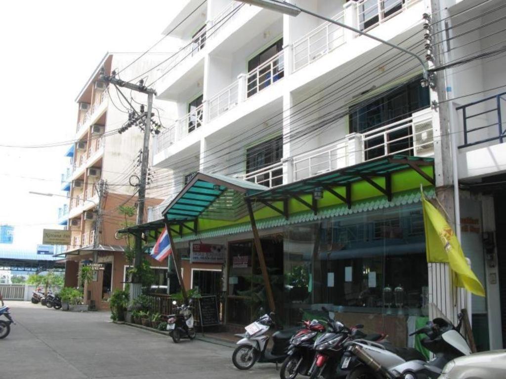 Triple Rund Place Hotel Patong Kültér fotó