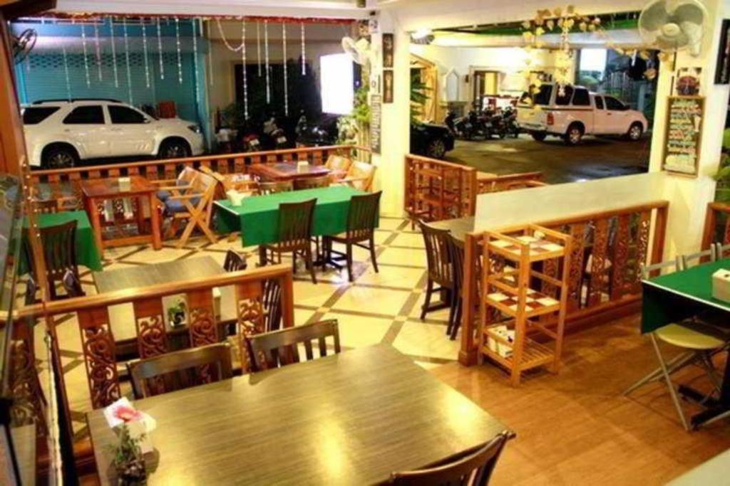 Triple Rund Place Hotel Patong Kültér fotó